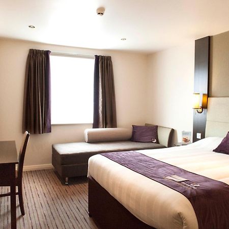 Premier Inn Birmingham City Centre Broad Street Eksteriør billede
