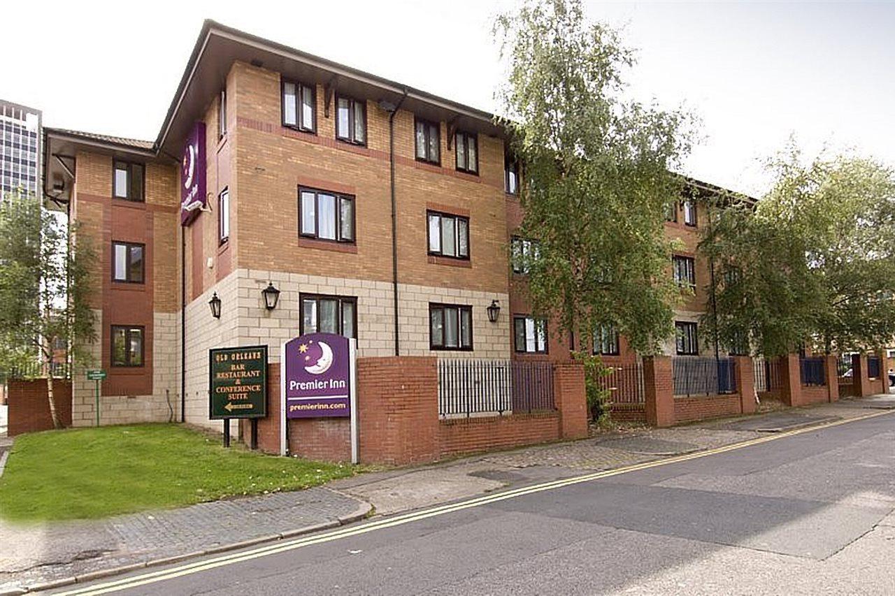 Premier Inn Birmingham City Centre Broad Street Eksteriør billede