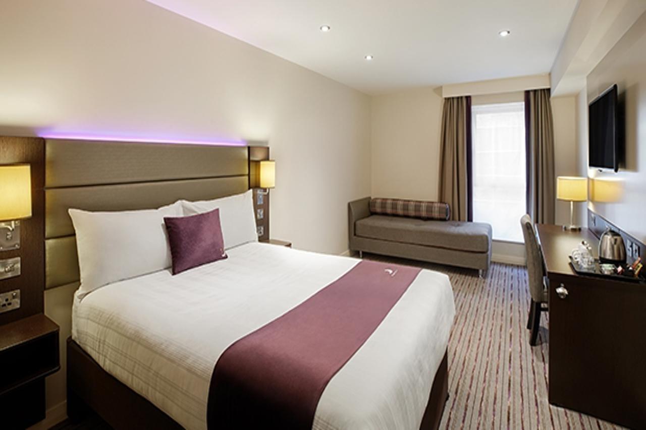 Premier Inn Birmingham City Centre Broad Street Eksteriør billede