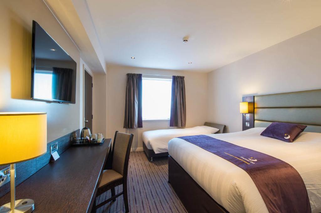 Premier Inn Birmingham City Centre Broad Street Eksteriør billede