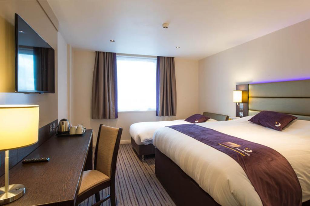 Premier Inn Birmingham City Centre Broad Street Eksteriør billede
