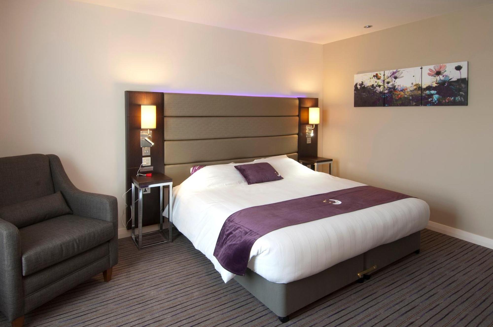 Premier Inn Birmingham City Centre Broad Street Eksteriør billede
